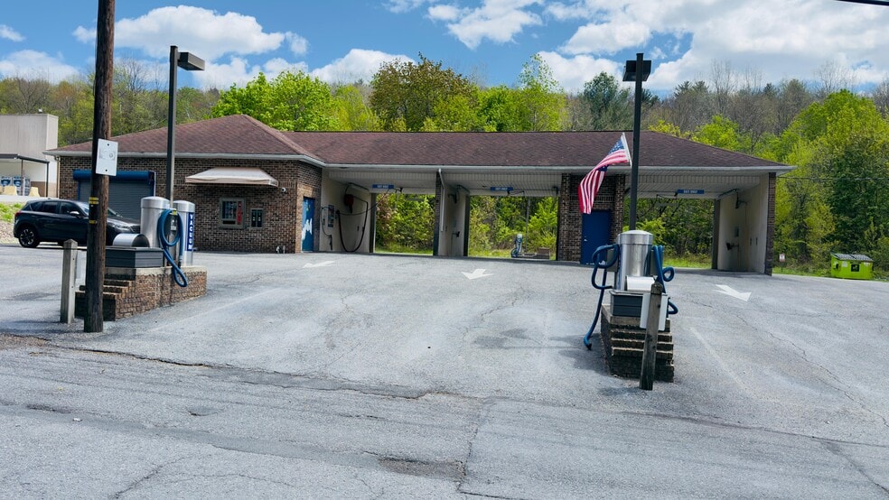 More Photos Of 600 W Bertsch St, Lansford Carwash For Sale