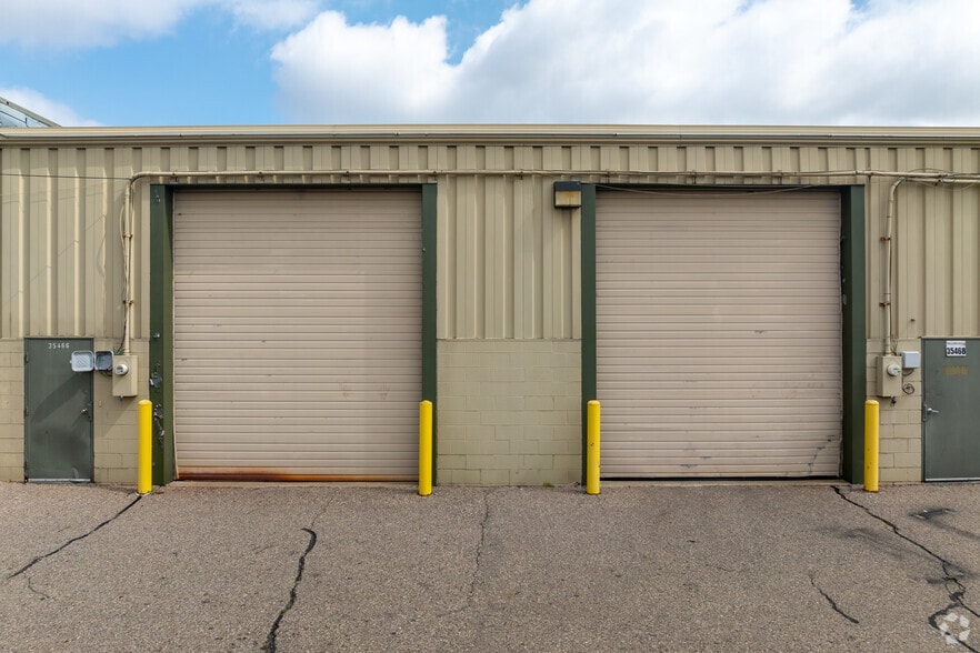 More Photos Of 35400-35480 Mound Rd, Sterling Heights Warehouse For Lease