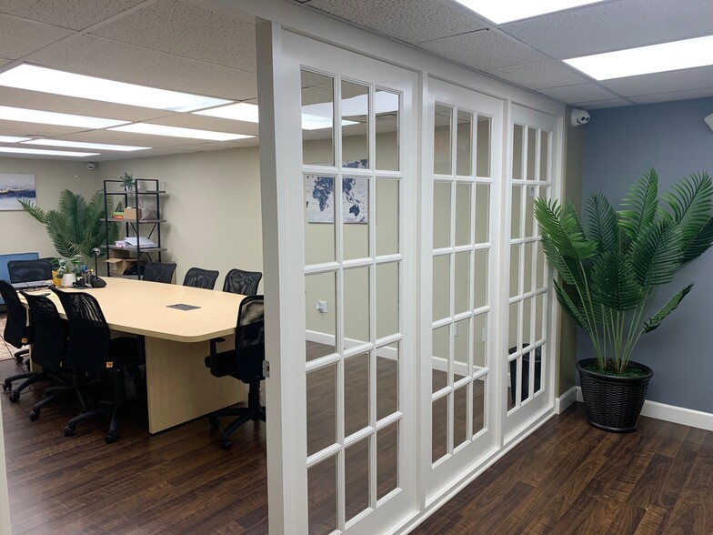 More Photos Of 1155 Newport Ave, Pawtucket Medical For Sale