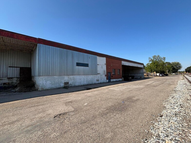 More Photos Of 101 W Huston St, Circleville Warehouse For Sale