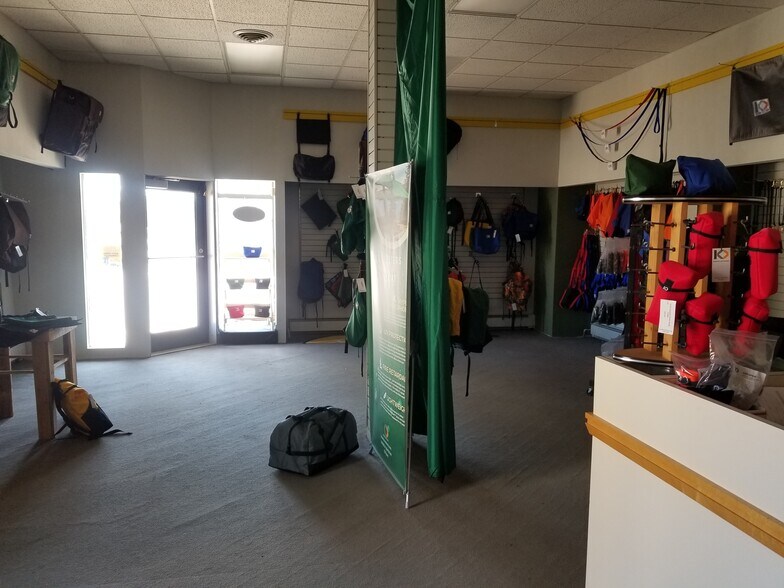 More Photos Of 145 E Chapman St, Ely General Retail For Sale