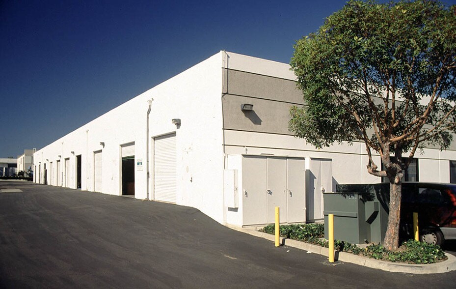 More Photos Of 6837 Nancy Ridge Dr, San Diego Warehouse For Lease