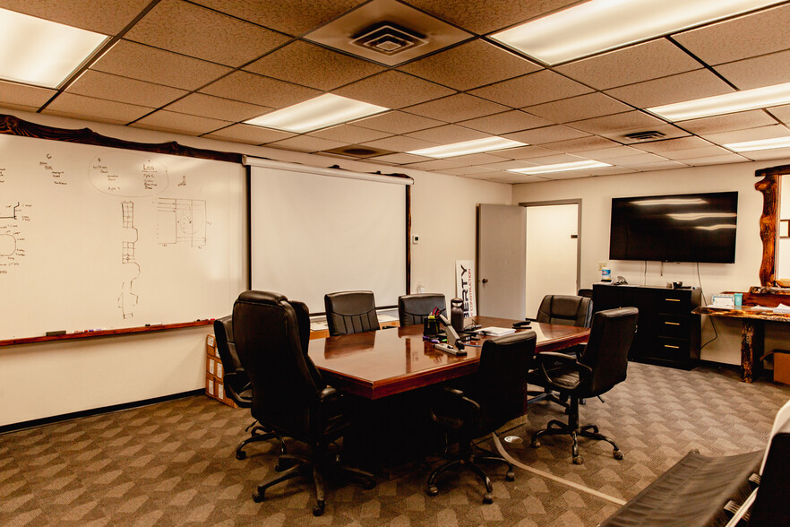 More Photos Of 3448 N Huetter Rd, Post Falls Office For Sale
