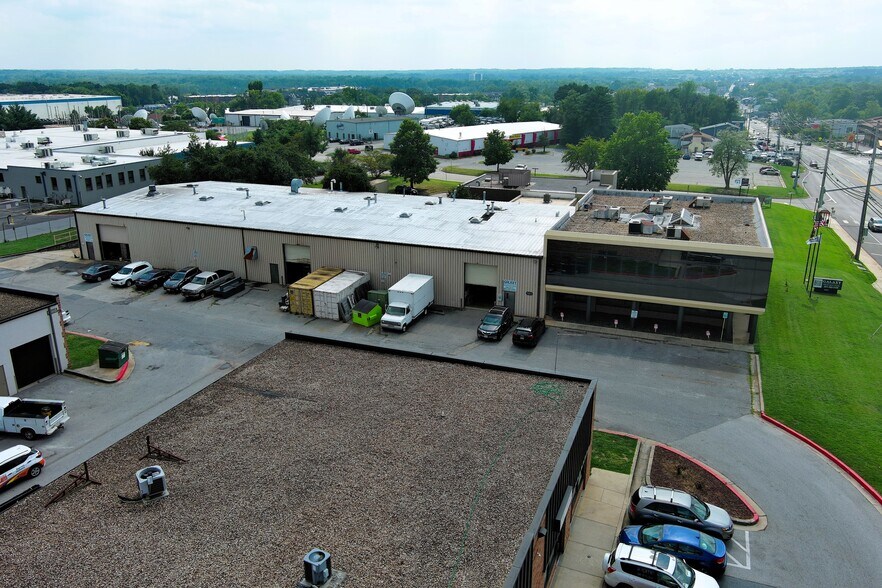 More Photos Of 9885 Washington Blvd, Laurel Warehouse For Lease