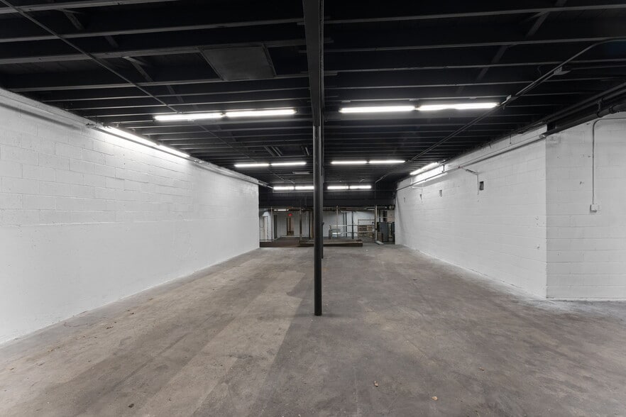 More Photos Of 89 Heath St, Jamaica Plain Warehouse For Lease