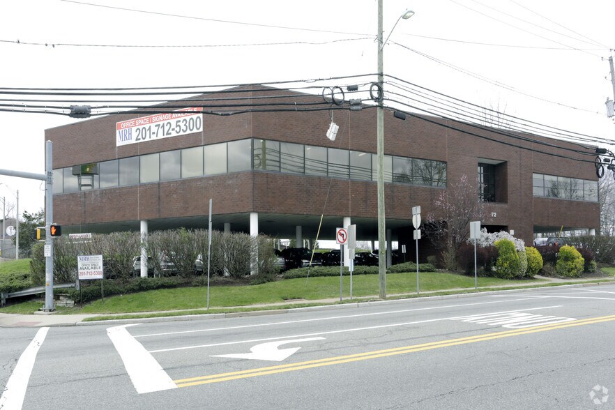 Primary Photo Of 72 Essex St, Lodi Office For Lease