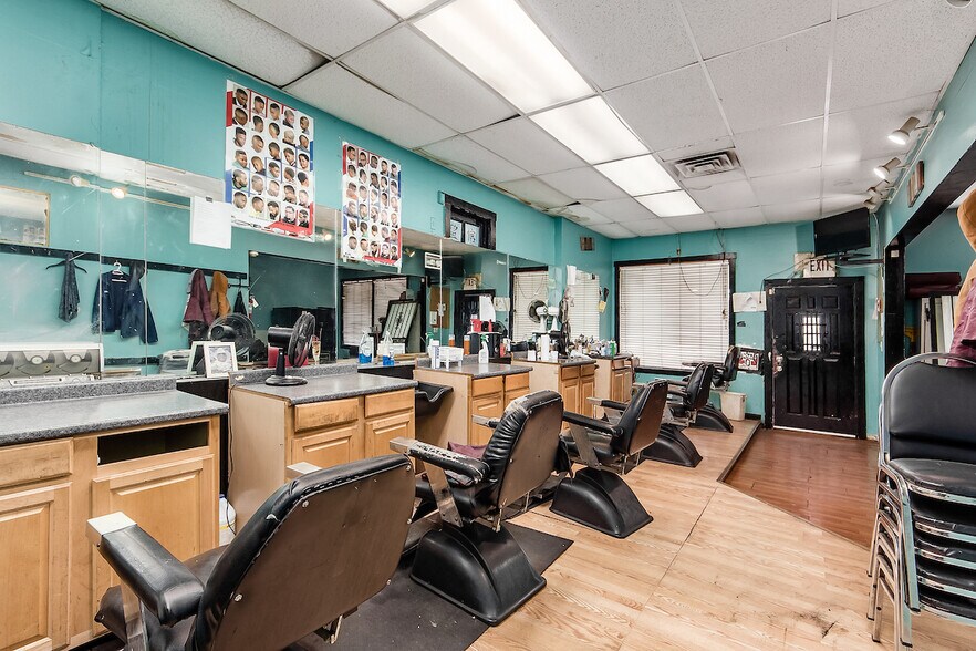 More Photos Of 1068-1072 E Livingston Ave, Columbus Storefront Retail Residential For Sale