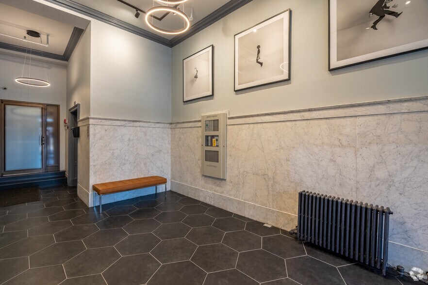 More Photos Of 1006 S Michigan Ave, Chicago Office For Sale