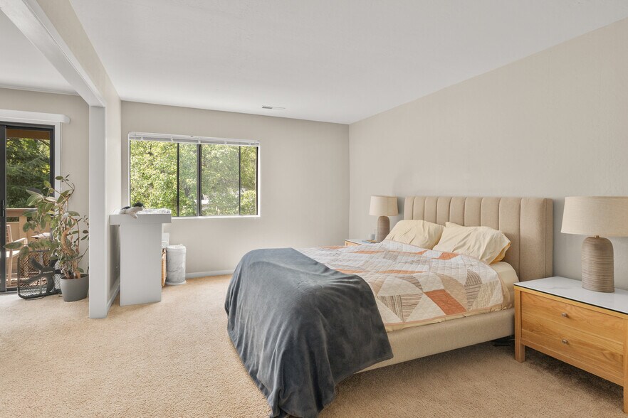 More Photos Of 401 Pine St, Mill Valley Apartments For Sale