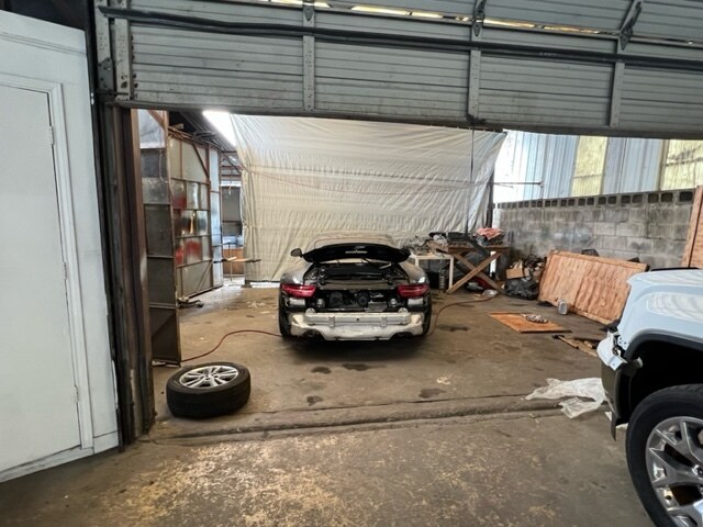 More Photos Of 1705 Campbell Rd, Houston Auto Repair For Lease