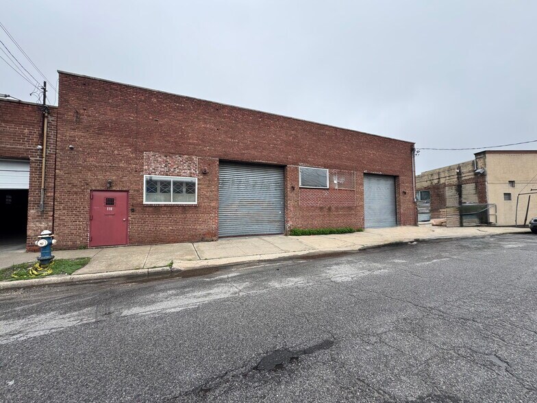 Primary Photo Of 111 Madison Ave, Hempstead Warehouse For Sale