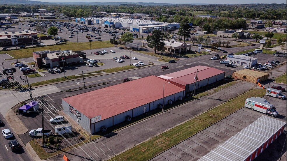 More Photos Of 114 N Elmira Ave, Russellville Storefront Retail Office For Sale