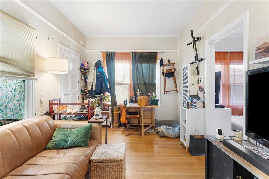 More Photos Of 3110 California St, Berkeley Multifamily For Sale