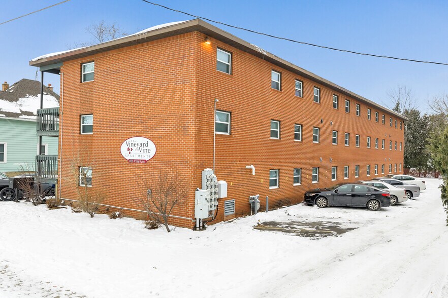 More Photos Of 836 Vine Ave, Oshkosh Apartments For Sale