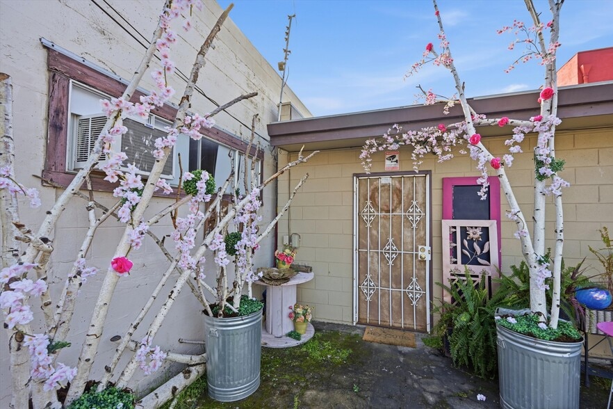 More Photos Of 3940 Main St, Kelseyville Storefront Retail Office For Sale