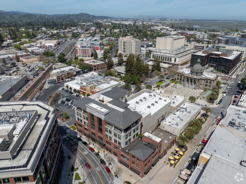More Photos Of 889 Winslow St, Redwood City Office For Lease