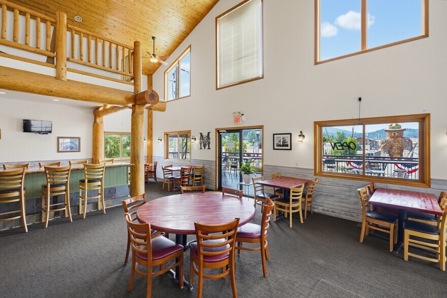 More Photos Of 158 Museum Dr, Hill City Restaurant For Sale