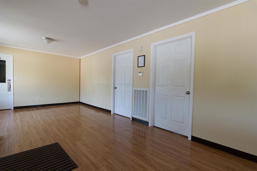 More Photos Of 600 E Old Hickory Blvd, Madison Freestanding For Sale