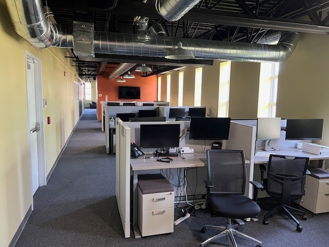 More Photos Of 93 Triangle St, Danbury Manufacturing For Lease