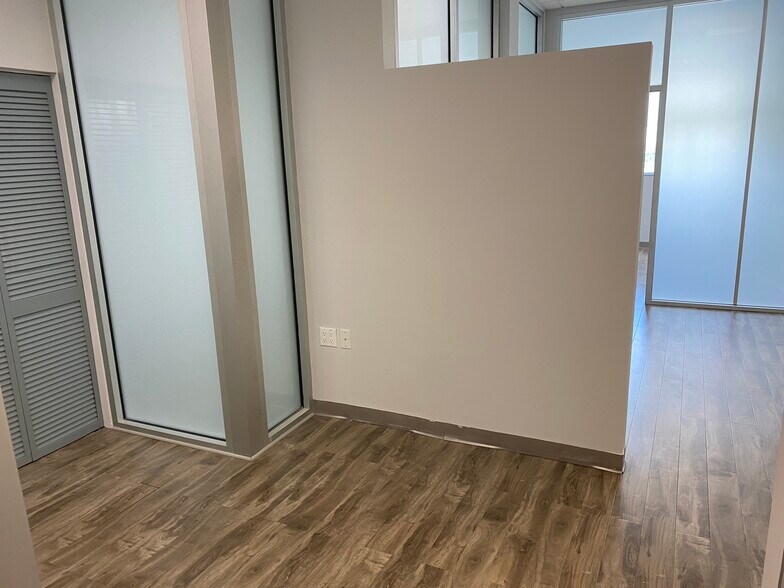 More Photos Of 3363 NE 163rd St, North Miami Beach Medical For Sale