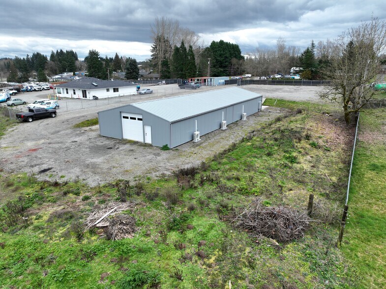 More Photos Of 104 NE 194th St, Ridgefield Warehouse For Lease