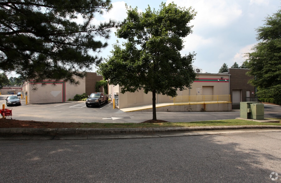 More Photos Of 3029-3031 Capital Blvd, Raleigh Unknown For Lease