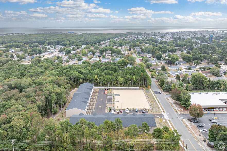 More Photos Of 310 Route 9, Waretown Flex For Lease