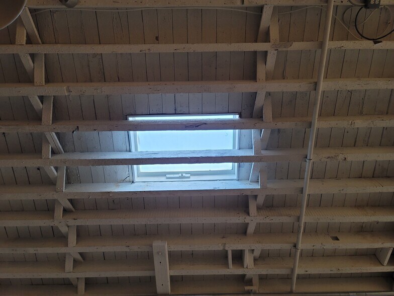 More Photos Of 272-280 Seigel St, Brooklyn General Retail For Lease