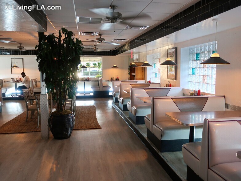 More Photos Of 2410 N Federal Hwy, Delray Beach General Retail For Sale