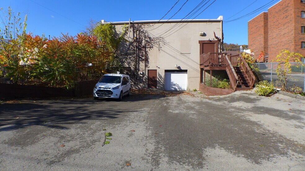 More Photos Of 1610 7th Ave, Beaver Falls Storefront For Sale