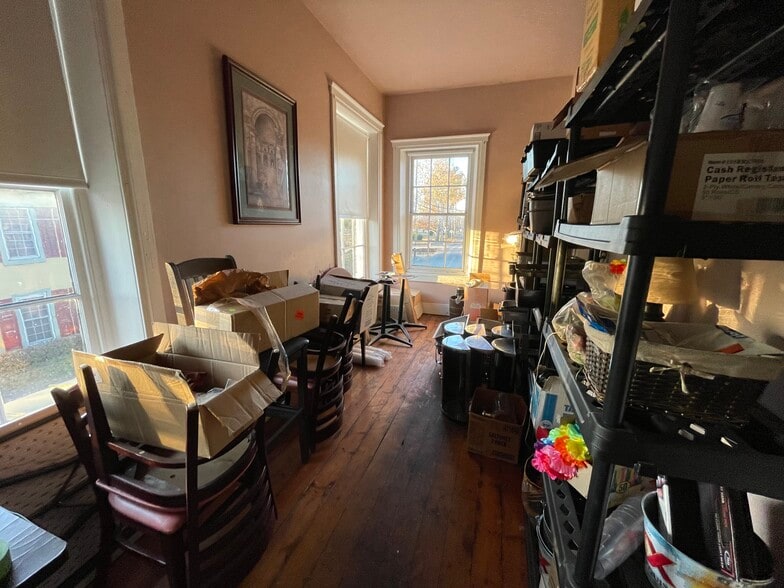 More Photos Of 298 Old Bowers Rd, Mertztown Restaurant For Sale