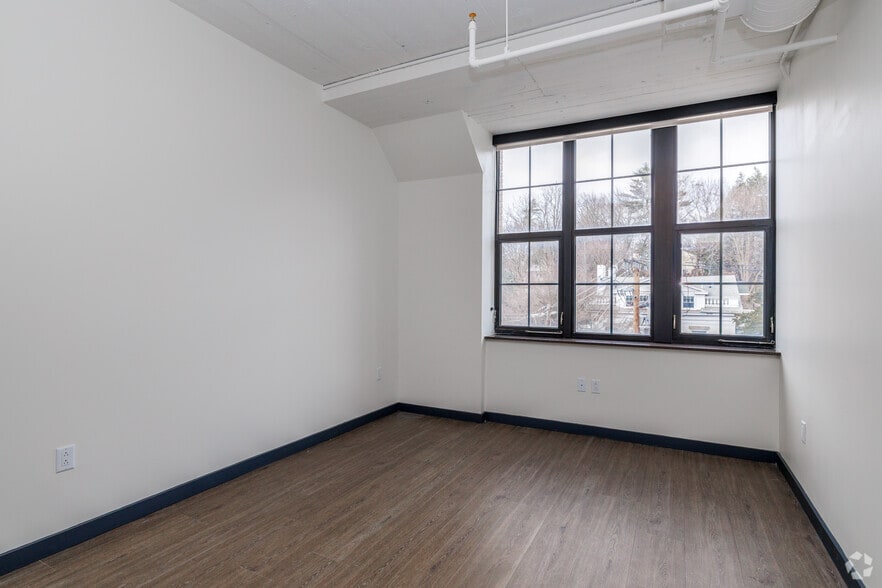 More Photos Of 401 E State St, Ithaca Apartments For Lease