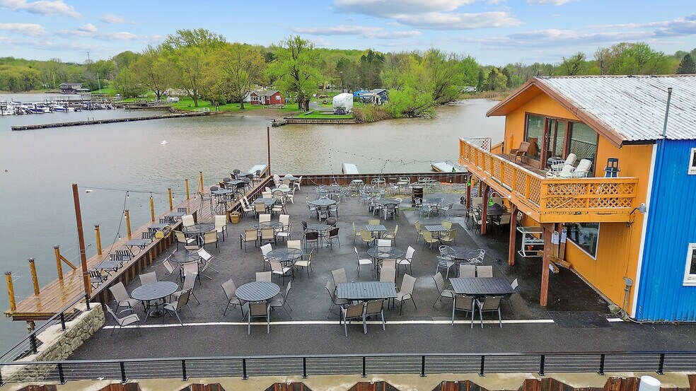 More Photos Of 356 King St, Fair Haven Marina For Sale