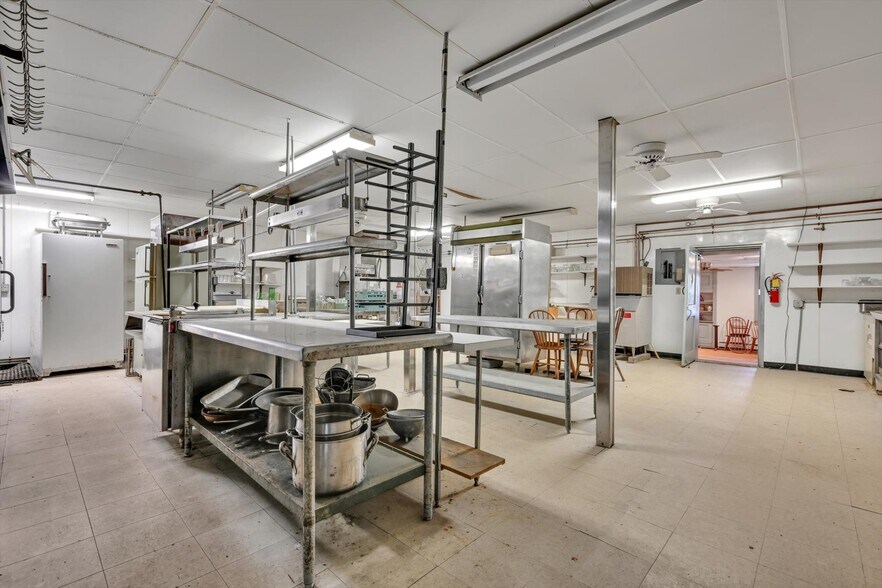 More Photos Of 349 Huffs Church Rd, Mertztown Restaurant For Sale