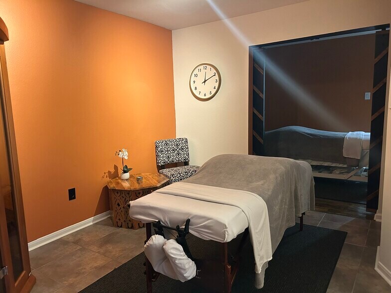 More Photos Of 7384-7388 Highland Dr, Baton Rouge Office For Sale