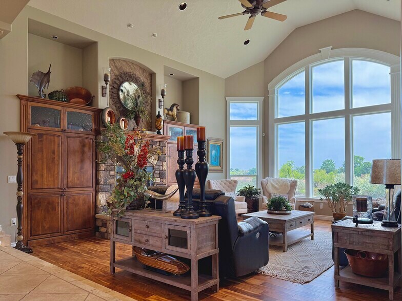 More Photos Of 400 Washington St, Adrian Land For Sale