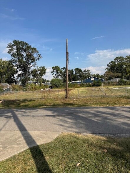 More Photos Of 4605 Brookwoods Dr, Houston Land For Sale