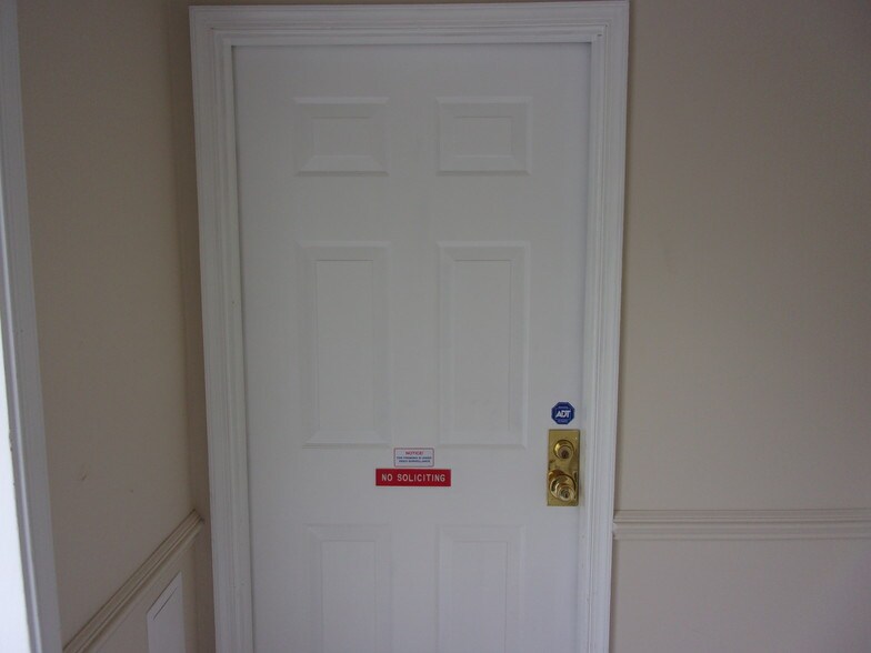 More Photos Of 45571-45595 Shepard Dr, Sterling Medical For Lease