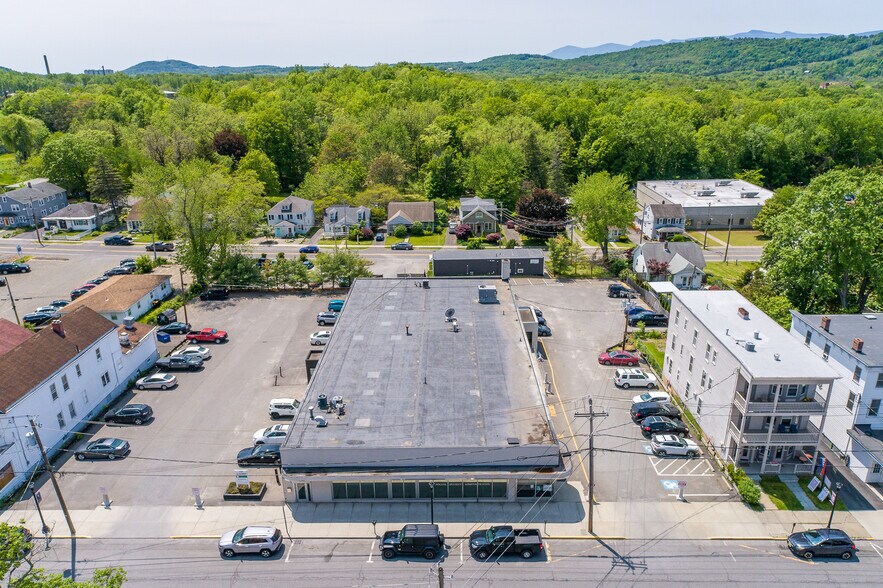 More Photos Of 747 Warren St, Hudson Medical For Sale