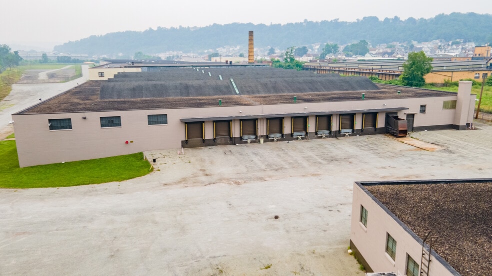 More Photos Of 200 28th St, Mckeesport Warehouse For Lease