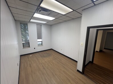 More Photos Of 2331 Millpark Dr, Maryland Heights Warehouse For Lease