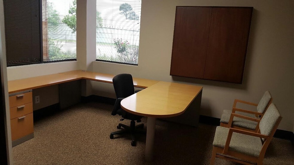 More Photos Of 430 Highway 6 S, Houston Medical For Lease