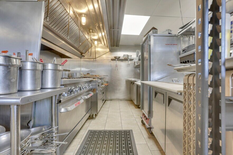 More Photos Of 609 Mill St, New Lexington Restaurant For Sale