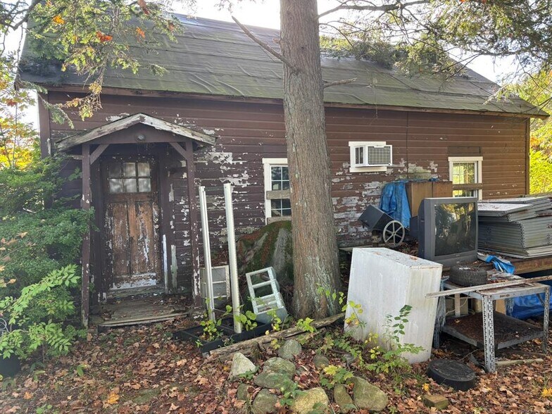 Primary Photo Of 1405 New Haven Rd, Naugatuck Land For Sale