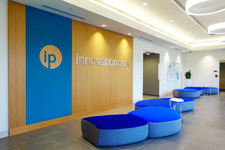 More Photos Of 389 Nichol Mill Ln, Franklin Unknown For Lease