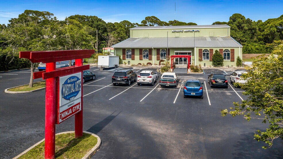 Primary Photo Of 7633 131st St, Seminole Freestanding For Sale