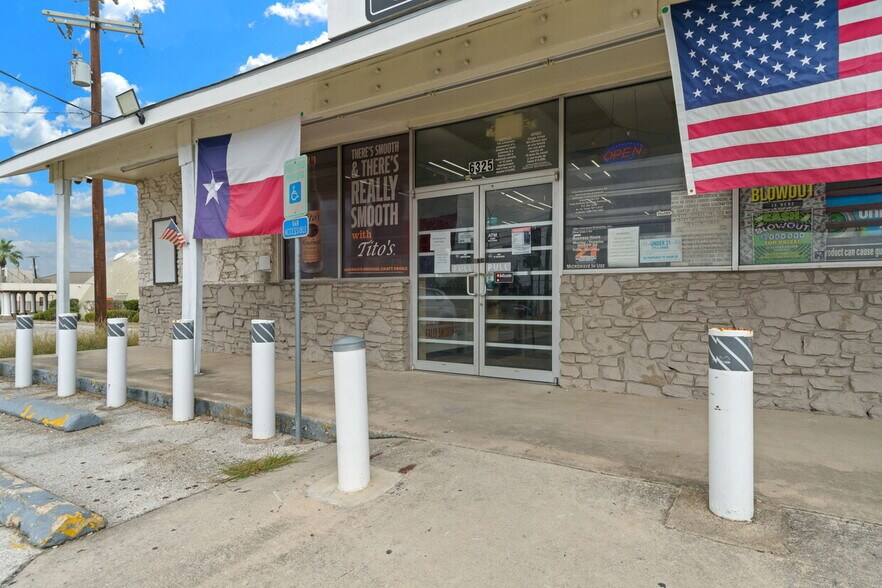More Photos Of 6325 Bandera Rd, San Antonio Convenience Store For Sale