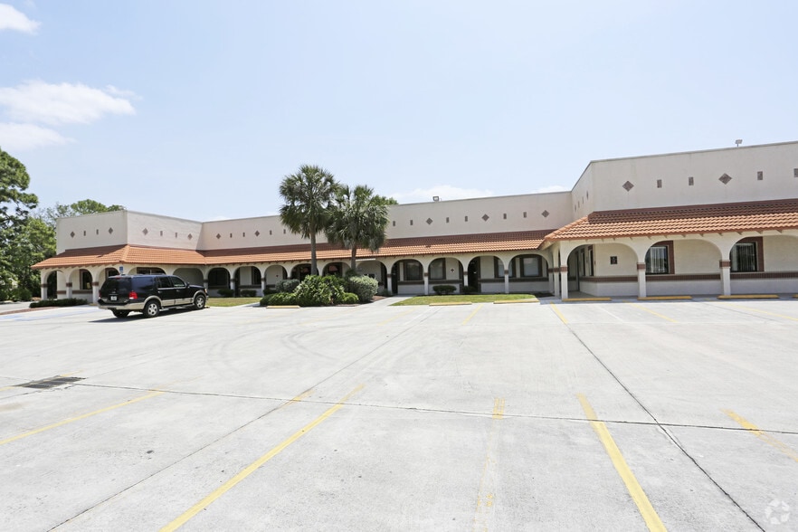 More Photos Of 4120 Tamiami Trl, Port Charlotte Medical For Lease