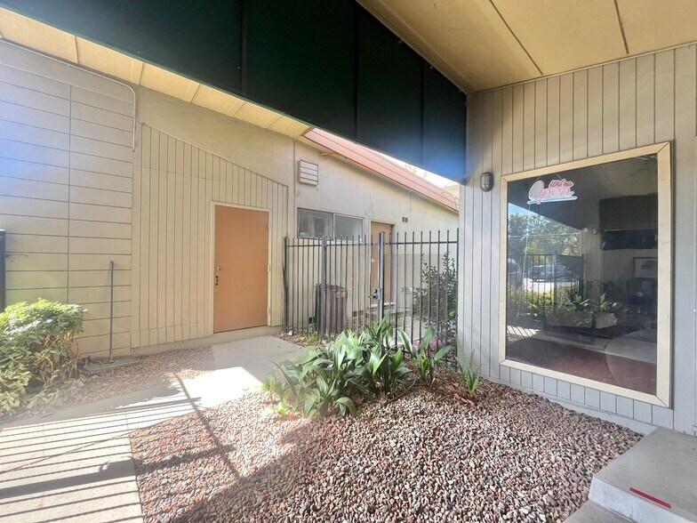 More Photos Of 8329 Fair Oaks Blvd, Carmichael Medical For Lease