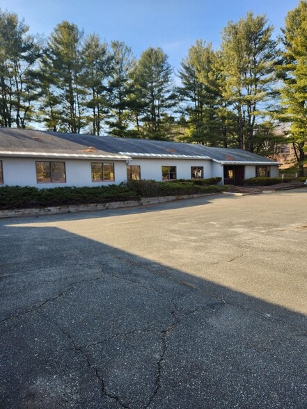 More Photos Of 815 Pleasant St, Lee Manufacturing For Sale